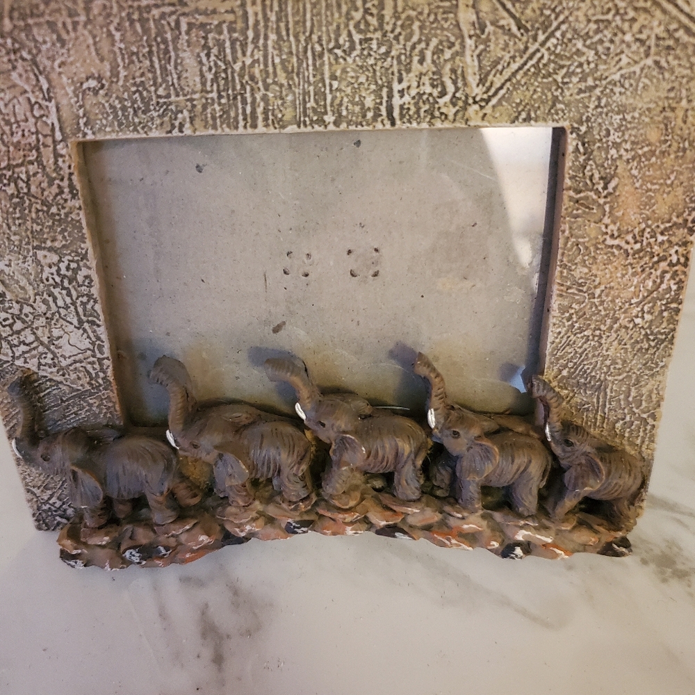 Small Elephant Mini Frame - Picture 2 of 8